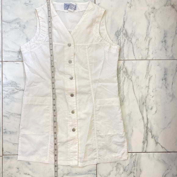 Spa / Salon - Nylon Smock Size: Small - Picture 8 of 8